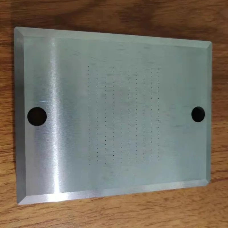 Miksi tarkkuusmikrohuokoiset metallinkäsittelyosat ovat välttämättömiä kehittyneissä teollisissa sovelluksissa?